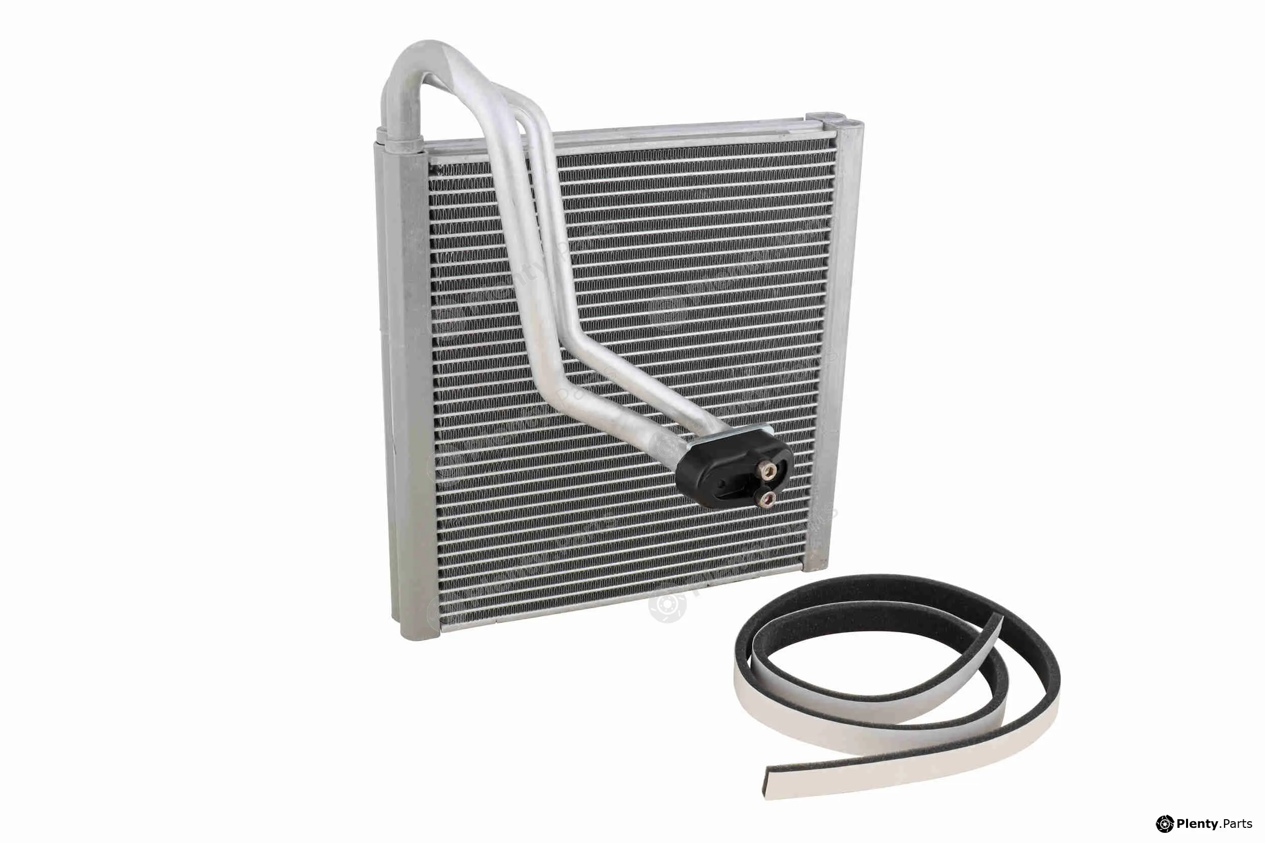 Vemo V10-65-0024 — Evaporator, air conditioning Green Mobility Parts