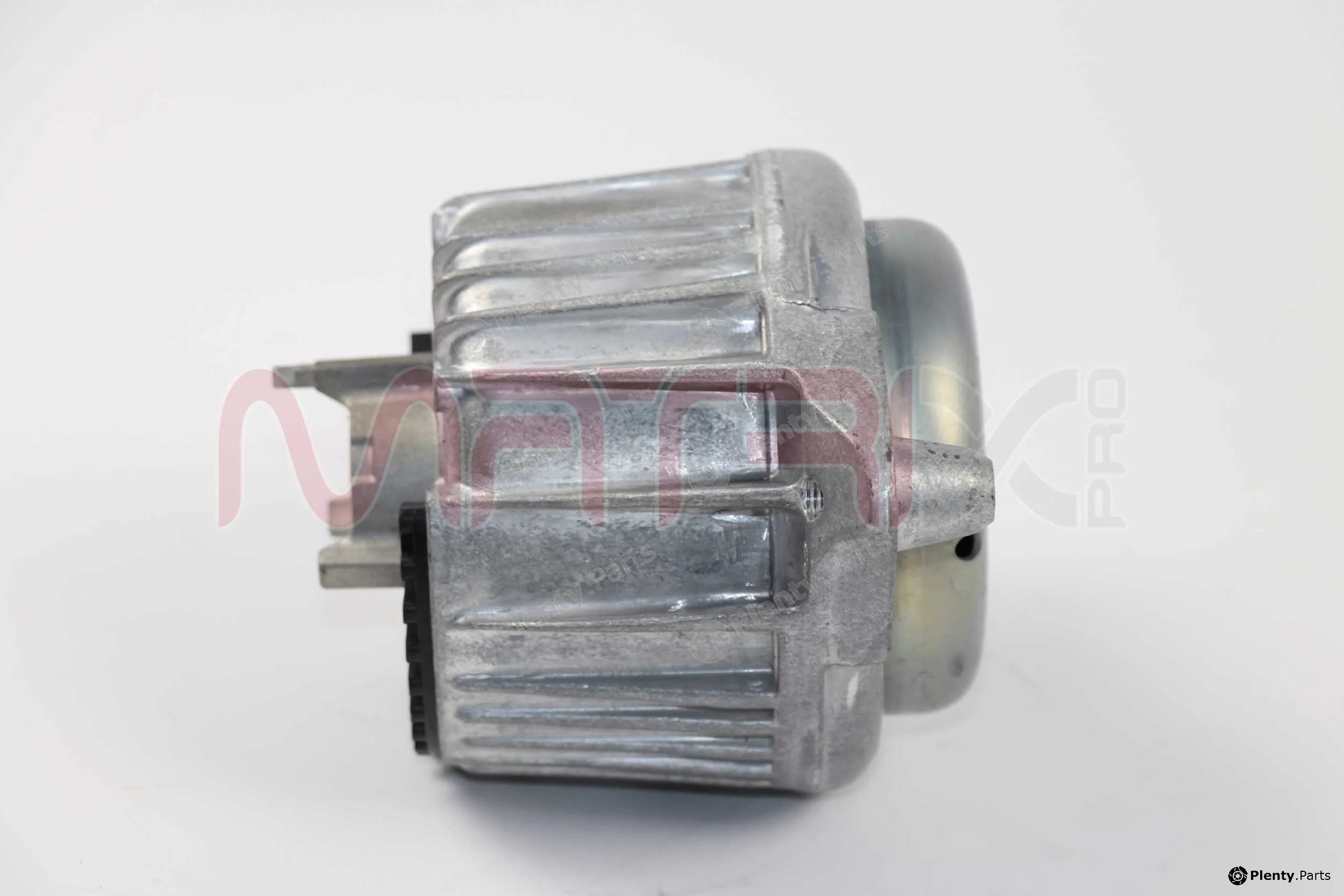 Matrix Pro MX02240143 — Mounting, engine