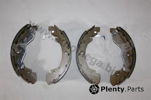  AUTOMEGA part 306980525701B Brake Shoe Set