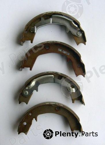 Genuine HYUNDAI / KIA (MOBIS) part 58350-2EA10 (583502EA10) Brake Shoe Set, parking brake