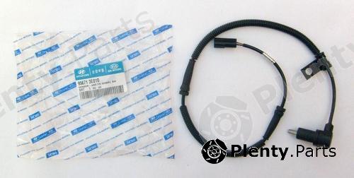 Genuine HYUNDAI / KIA (MOBIS) part 956713E010 Sensor, wheel speed