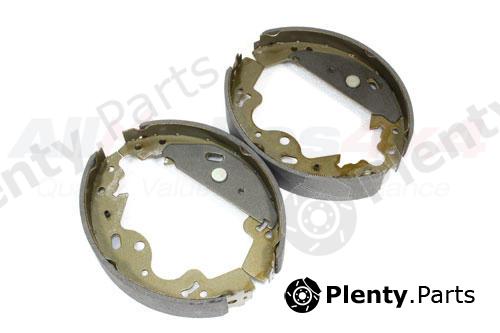 Genuine LAND ROVER part SFS000030 Brake Shoe Set