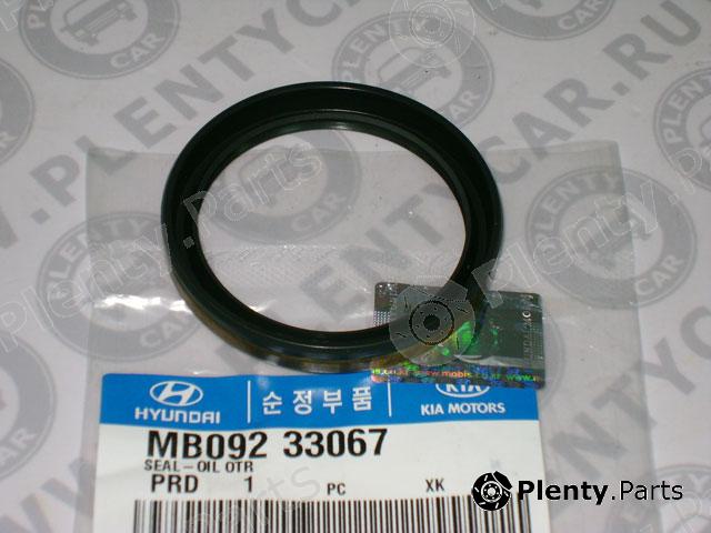 Genuine HYUNDAI / KIA (MOBIS) part MB092-33-067 (MB09233067) Wheel Bearing Kit