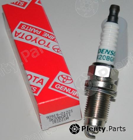 Genuine TOYOTA part 90919-01221 (9091901221) Spark Plug