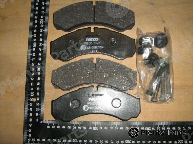 Genuine IVECO part 2996605 Brake Pad Set, disc brake