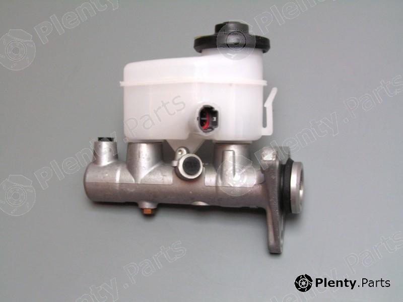 Genuine TOYOTA part 47201-12680 (4720112680) Brake Master Cylinder