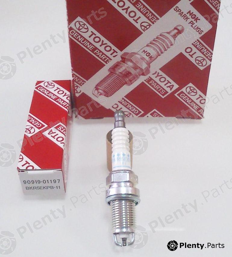 Genuine TOYOTA part 9091901197 Spark Plug