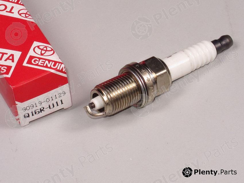 Genuine TOYOTA part 90919-01129 (9091901129) Spark Plug