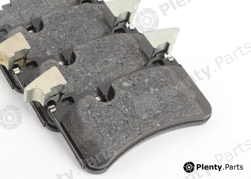 Genuine MERCEDES-BENZ part 0054202520 Brake Pad Set, disc brake